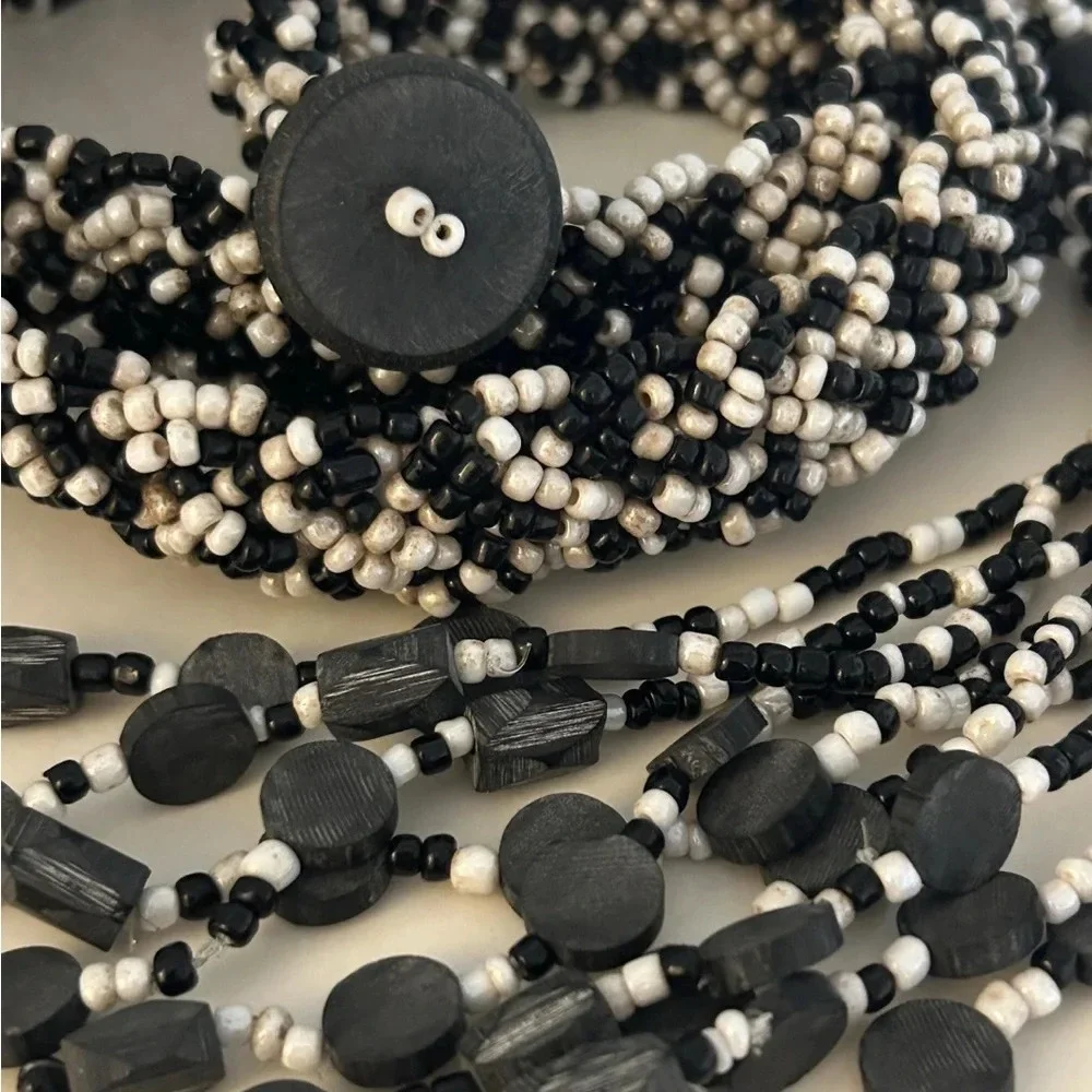 Beaded‎ Belt Black/White-Made in Indonesia